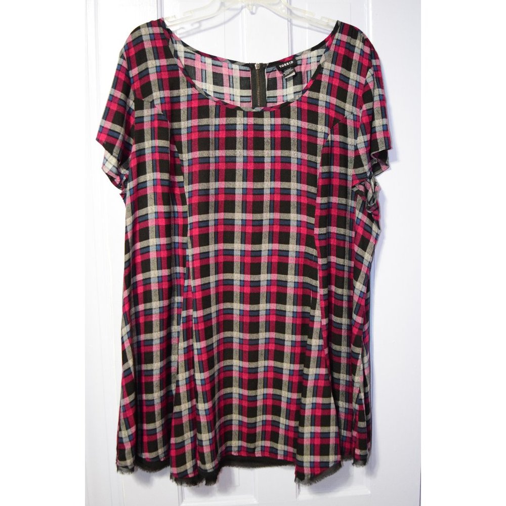 Torrid Plaid Frayed Hem Top size 1x